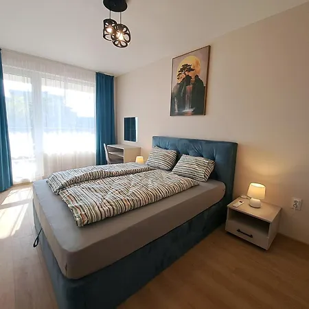 Elegant 1-bedroom In St St Constantine And Helena, Free Parking Apartment *