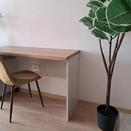 Elegant 1-bedroom In St St Constantine And Helena, Free Parking Apartamento Varna