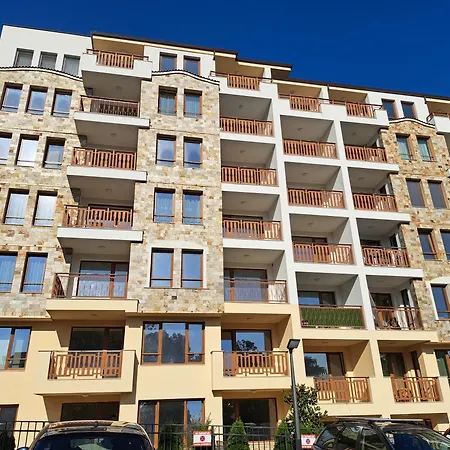 Elegant 1-bedroom In St St Constantine And Helena, Free Parking Apartamento *